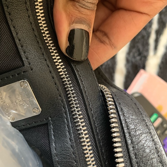 MCM Klara Large Leather Hobo - Picture 5 of 6